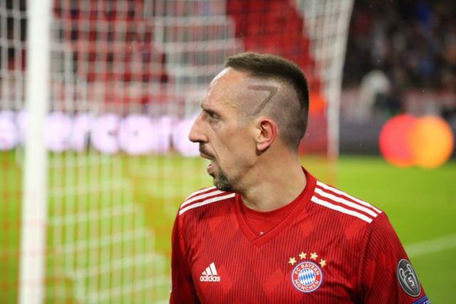 依然突出 依然突出